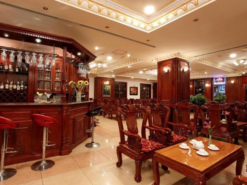 New Pacific Hotel Thành Pho Ho Chí Minh Esterno foto